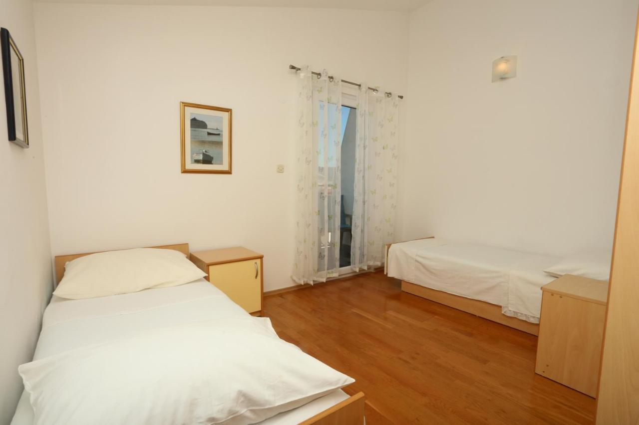 Apartments Sikirica Trogir Exteriör bild