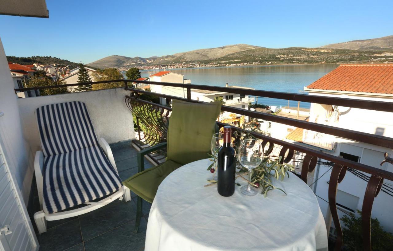 Apartments Sikirica Trogir Exteriör bild