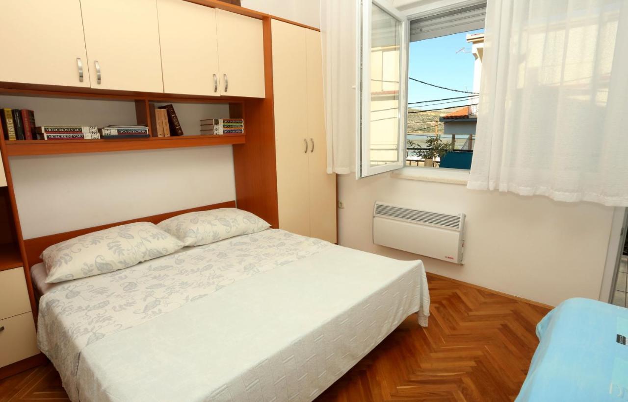 Apartments Sikirica Trogir Exteriör bild